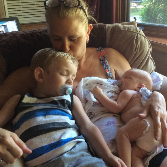 Meet your Posher, Michelle - Picture 1 of 2